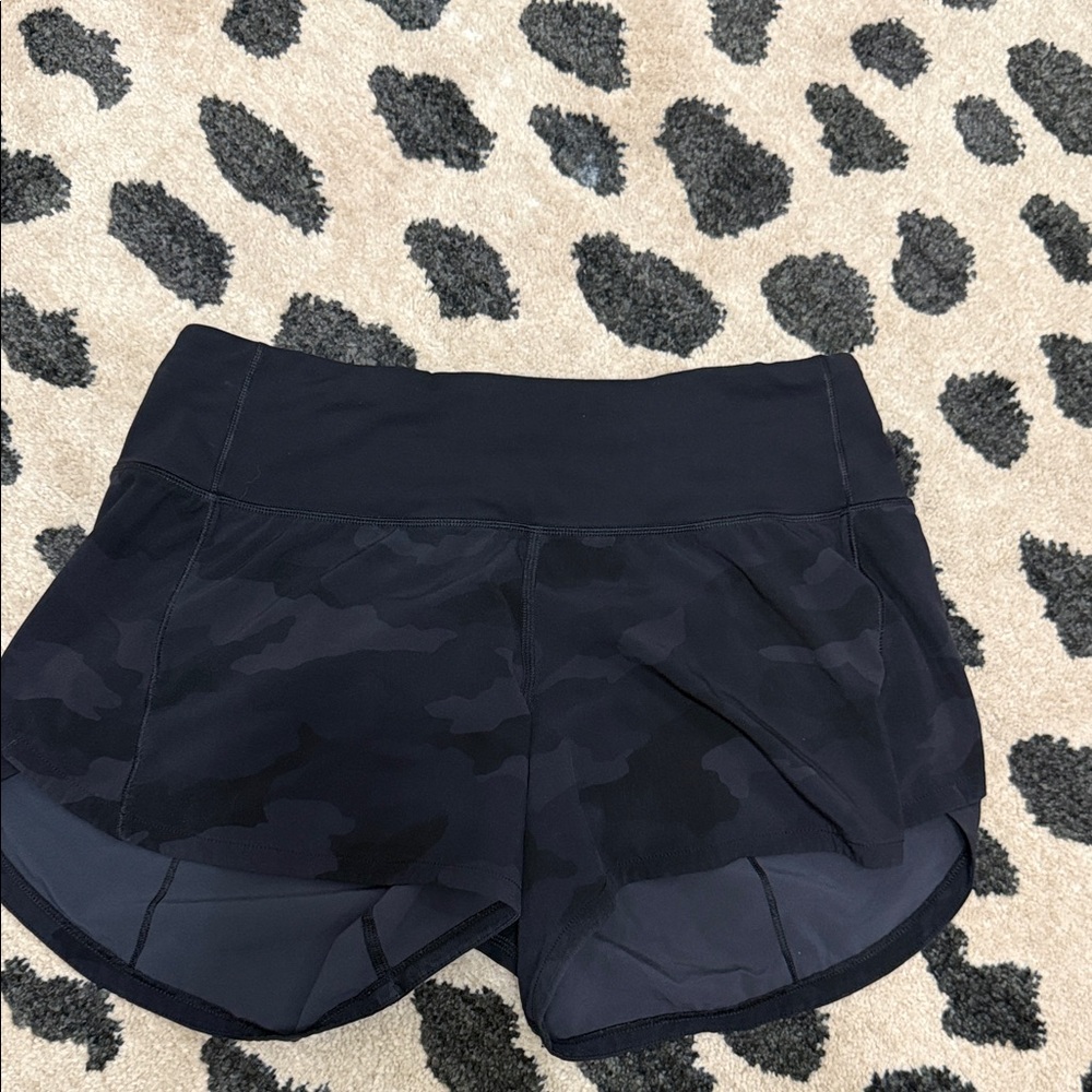 Speed Up Black Camp Lululemon Shorts